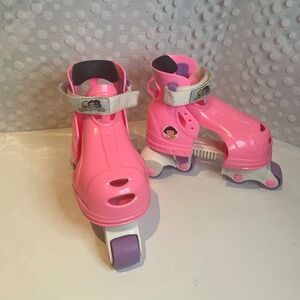 Girls Fisher Price Little People 🛼Roller Skates